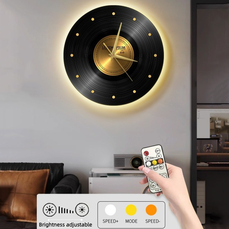 Vintage Wall Clock with Light  - đánh giá và giá Luxury Lifestyle Living